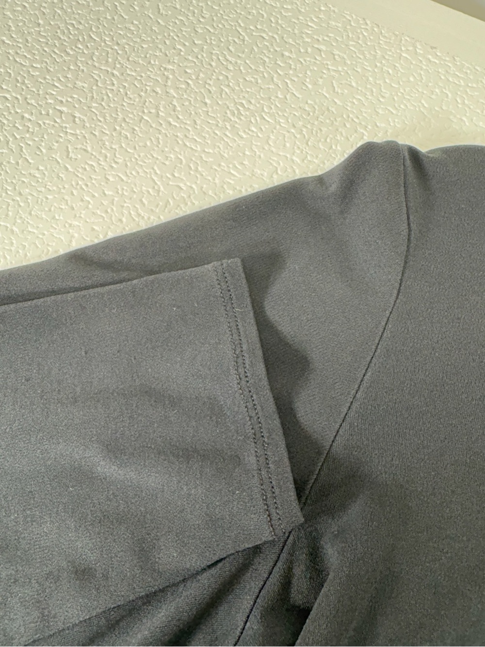 Eileen Fisher Black Long-Sleeve Scoop Neck Top 100% Silk 3418 - Picture 10 of 11
